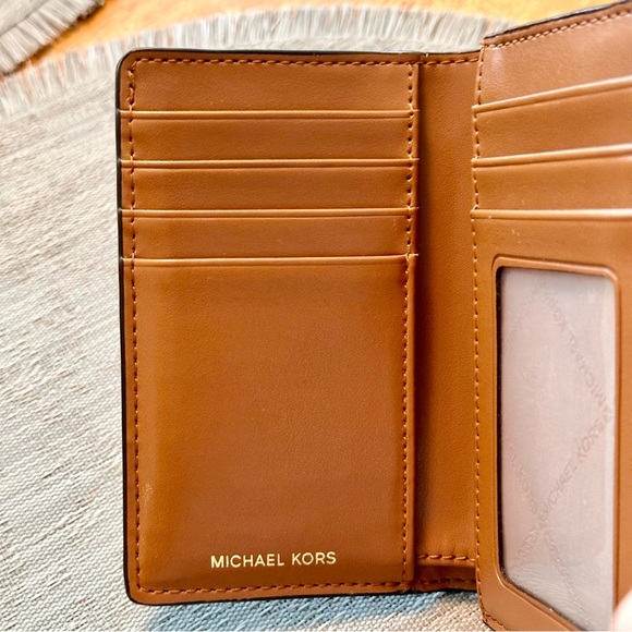 Michael Kors Signature Brown Acorn Greenwich Medium Tab Zip Around Wallet - Picture 10 of 13